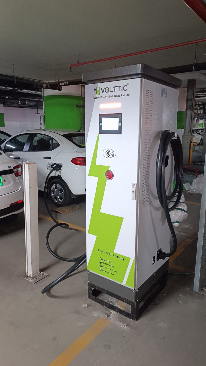 60 KW CCS2 DC fast charger installed by Volttic