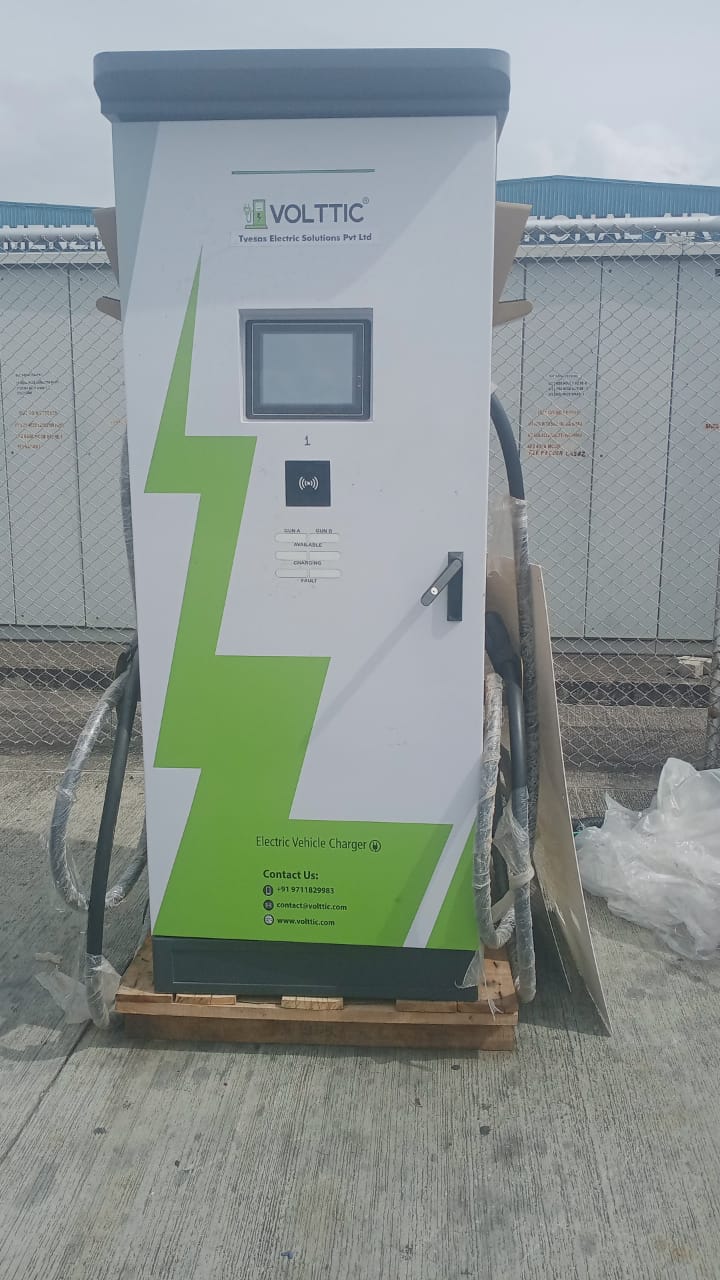 240 KW CCS2 DC fast charger installed by Volttic